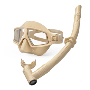Vente en gros d'usine ZMZ DIVE Masque de plongée en silicone de haute qualité à faible <span class=keywords><strong>volume</strong></span> pour la pêche sous-marine, la plongée en apnée, anti-buée, ensemble de plongée en apnée M210+S20 - Product Image 1