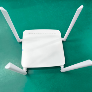 โมเด็มออปติคอล WIFI5 แบบสองย่านความถี่มือสอง พร้อมพอร์ต 4ge+1USB XPON 2.4&5G AC1200 ONU Router OMCI/TR069 FTTR/FTTX - Product Image 1