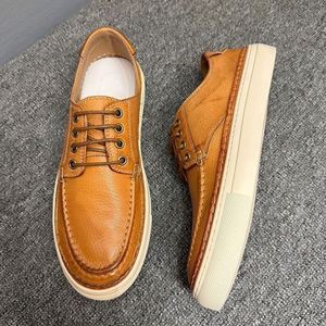 Baskets bateau sportives rétro pour hommes en cuir tanné délavé, faites à la main, décontractées, à lacets, avec semelle intermédiaire en maille massante et confortable, pour l'été et l'automne - Product Image 2