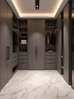 Système de dressing sur mesure en placage de bois noir mat de luxe italien avec éclairage LED linéaire intégré