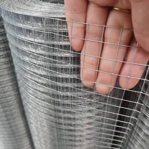 Kanatlı çiftlikleri için sıcak satış korozyona dayanıklı galvanizli kaynaklı tel örgü panelleri kare delik (1-10cm) bükme kesme - Product Image 2