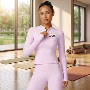 Haut court à manches longues rose clair pour femme avec fermeture éclair quart de tour et logo frontal, couleur unie, respirant, en Spandex et Polyester, idéal pour le yoga - Product Image 5