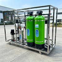 Petite ligne de production d'eau, usine de filtration par osmose inverse 2T/H, acier inoxydable 304, économie d'énergie, pour hôtel, restaurant, traitement d'eau à petite échelle