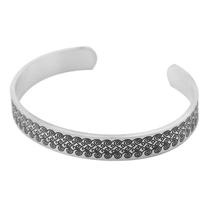 Pulsera Anillo de Acero Inoxidable Ecológica Hecha a Mano con Banda Magnética y Trenzado en Relieve del Conjunto de Joyería - Product Image 5