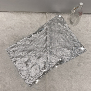 Top de malla de aluminio hecho a mano para mujer, Crop Top metálico plateado de cristal, Crop Top de lujo con lentejuelas y cuello, camisola, Top sin mangas con cadena - Product Image 2