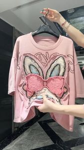 Camiseta Rosa con Parche <span class=keywords><strong>de</strong></span> Conejo Resistente: Imprescindible <span class=keywords><strong>para</strong></span> Chicas Dulces, Modernas y Atrevidas Este Verano - Product Image 2
