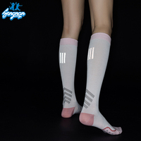 Chaussettes de course professionnelles au genou avec logo réfléchissant Sport de plein air Chaussettes de sport pour hommes Yoga Fitness Chaussettes pour hommes Coton