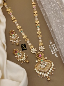 Ensemble de bijoux de luxe au design moderne et tendance, avec un nouveau design tendance, colliers en provenance d'Inde - Product Image 5