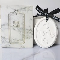 Diffuseur de parfum d'ambiance personnalisé en céramique suspendu pour armoire et voiture, avec logo, parfum d'intérieur, gypse aromatique, diffuseur à bâtonnets d'huiles essentielles