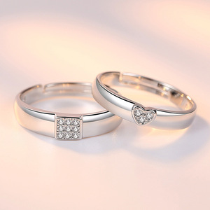 Anillo de Pareja en Forma de Corazón, Versión Coreana, Ajustable, con Circonita Cuadrada, para Hombre y Mujer, Venta Caliente 2026 - Product Image 4