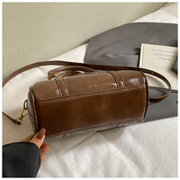 Maßgefertigte Vintage Öl-Wachs PU-Leder Mini Boston Handtasche Damen Zylinderförmige Crossbody Schultertasche für Tägliches Einkaufen