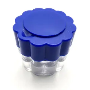 Neuer Stil individuelles Logo Plastik Medizin Mini tragbarer runder Pille- und Tabletten-Splitter Brecher mit Pille-Aufbewahrungsbox für Körperpflege