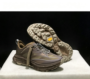 Chaussures de randonnée respirantes en maille pour hommes et femmes, série Designer, avec semelle profonde antidérapante, légères et amorties, polyvalentes pour le trekking en extérieur - Product Image 1