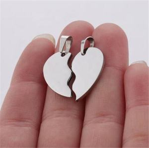 Yiwu Aceon נירוסטה ידידות מתנה הטובה ביותר חברים תכשיטים אישית ריק <span class=keywords><strong>DIY</strong></span> לייזר לחרוט מיני פיצול לב כלב תג - Product Image 3