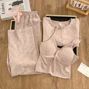Ensembles <span class=keywords><strong>de</strong></span> vêtements <span class=keywords><strong>de</strong></span> nuit pyjamas hiver avec coussin d'allaitement rayonne cachemire fraisé peluche fronde pyjamas trois pièces vêtements <span class=keywords><strong>de</strong></span> maison pour femmes - Product Image 4
