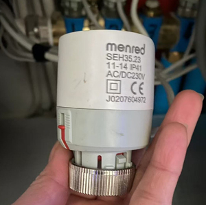 Actionneur thermique électrique NC 230V <span class=keywords><strong>pour</strong></span> SEH35.23, <span class=keywords><strong>pour</strong></span> utilisation moderne en appartement, système de chauffage au sol par eau CVC - Product Image 6