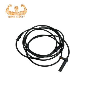 Pièces détachées automobiles 4635401917 Capteur de vitesse de roue ABS arrière gauche pour Mercedes Benz <span class=keywords><strong>Classe</strong></span> <span class=keywords><strong>G</strong></span> W463 <span class=keywords><strong>AMG</strong></span> 63 <span class=keywords><strong>65</strong></span> G500 G350 - Product Image 1
