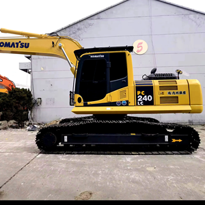 Excavadora usada sobre orugas grande de 24 toneladas KOMATSU usada en Japón original con motor central y componentes de bomba a la venta - Product Image 3