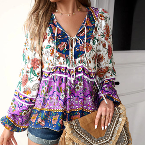 Blusa de Manga Larga con Estampado Floral Bohemio Personalizada al por Mayor para Mujer, Blusa Informal con Cuello en V Vintage para Vacaciones de Verano - Product Image 1
