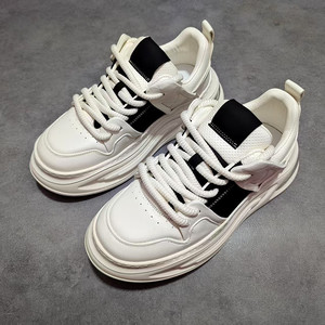 Men's Casual Board Shoes Low Cut Breathable Mesh Simple Comfortable Versatile Lace-Up Closure Anti-Slippery for Slow Walking - Product Image 2