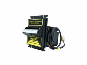 Máquina expendedora de grúa de garra eléctrica TOP YD-TP70 de acero con ranura para monedas, lector de billetes y funciones de juego de garra - Product Image 3