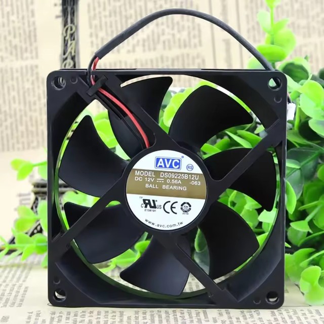 New Original for AVC 9CM DS09225B12U 9225 2wires 12v 0.56a 4Wires DC 12V 0.7A cooling fan 92*92*25MM