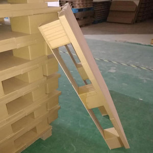 พาเลทรังผึ้งแบบรับน้ำหนักปานกลางที่ใช้ร่วมกับชั้นวางสินค้าแบบ Selective Pallet Rack ได้ ช่วยกระจายแรงกดอย่างสม่ำเสมอสำหรับระบบชั้นวางสินค้าในคลังสินค้า - Product Image 5