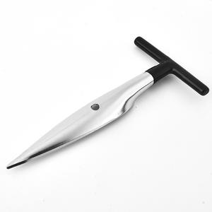 Abridor de cocos de acero inoxidable Yangjiang con mango en T, herramienta multifunción para extraer la pulpa del coco y abrir la cáscara. - Product Image 1