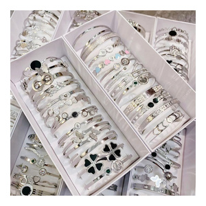 Nhà Máy Bán Buôn Không Thấm Nước Đồ Trang Sức Thời Trang Bạc Vòng Đeo Tay Chất Lượng Cao Ngẫu Nhiên Hỗn Hợp Bangles Thép Không Gỉ Bangles Set - Product Image 1