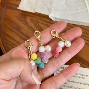 CHENXI Llaveros de Metal Personalizados Originales, Elegantes Llaveros Esmerilados con Caramelos, Colgantes de Perlas para Bolsos - Product Image 2