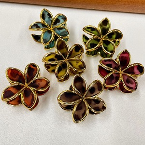 Nouvelles pinces <span class=keywords><strong>à</strong></span> cheveux en plumeria de style européen et américain, élégantes pinces <span class=keywords><strong>à</strong></span> fleurs d'été, pinces <span class=keywords><strong>à</strong></span> cheveux en frangipanier pour femmes - Product Image 6