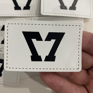 Tùy Chỉnh Chuyên Nghiệp PU Handmade Da Tổng Hợp Logo Dập Nổi Vá Nhãn Logo Thương Hiệu Cho Quần Jean Quần Áo Túi Mũ - Product Image 3