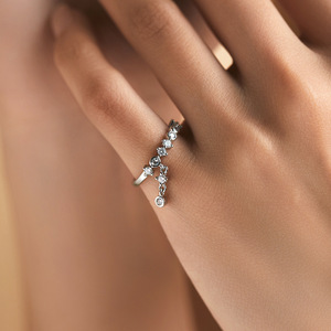 Women's 925 Silver Round Zircon Tassel Engagement Ring Romantic Prong Setting Rhodium Plated Jewelry - Product Image 2