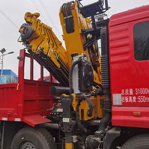 Grúa Plegable de Servicio Pesado Dongfeng 8X4 Montada en Camión, Grúa de 16t para Elevación Eficiente en Construcción - Product Image 4