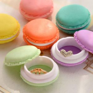 กล่องยาพลาสติกและโลหะแบบพกพา 7 วัน ป้องกันเด็กเปิดได้ สำหรับจัดเก็บยา ลดราคาสต็อกสินค้า - Product Image 1