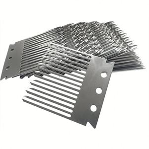 เครื่องมือทำให้เนื้อนุ่ม ขนาด 88x80x0.8 มม. ทำจากสแตนเลส สำหรับเนื้อไก่ เนื้อวัว และเนื้อสเต็ก - Product Image 1