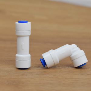 Vanne de retenue droite et coudée 1/4 po pour système de filtration d'eau par osmose inverse (RO) - Accessoires de filtre - Product Image 1