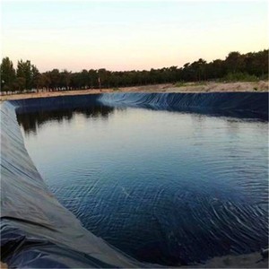 Géomembrane industrielle HDPE résistante aux UV pour la collecte d'<span class=keywords><strong>eau</strong></span> <span class=keywords><strong>de</strong></span> <span class=keywords><strong>pluie</strong></span> en réservoir extérieur, imperméable - Product Image 5