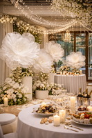 Fleurs artificielles géantes en organza personnalisées pour la décoration de scène de mariage et d'événements