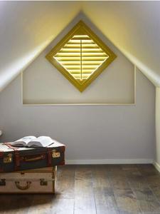 Volets sur mesure de forme irrégulière pour fenêtre de ventilation, en bois et PVC, étanches, avec flux d'air, pare-soleil pour façade extérieure de bâtiment - Product Image 2