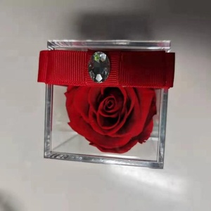 Wholesale Eternal <strong>Roses</strong> Mirror Design <strong>Single</strong> Real <strong>Preserved</strong> <strong>Roses</strong> in <strong>Acrylic</strong> Flower <strong>Box</strong> As Gifts - Product Image 3