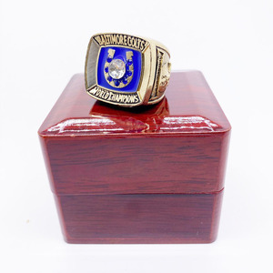 Anillo de los Campeones del Mundo de los Baltimore Colts, Joyería de Aleación con Grabado de Diamantes - Product Image 4