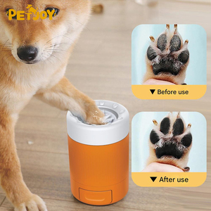 2025 produit pour animaux de compagnie Portable et sûr chien patte nettoyant ABS PBT antibactérien Silicone souple lave rapidement les pieds de chien sale - Product Image 1