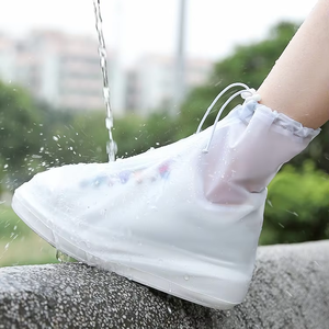 Sur-chaussures Imperméables Épaissies Antidérapantes Résistantes à l'Usure pour Jours de Pluie, pour Enfants, Hommes et Femmes - Product Image 3