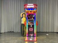 Jeu d'arcade interactif de boxe Neofuns Boxing Champion 3 avec modes de base et avancés, affichage des scores pour 1 à 6 joueurs et distributeur de tickets
