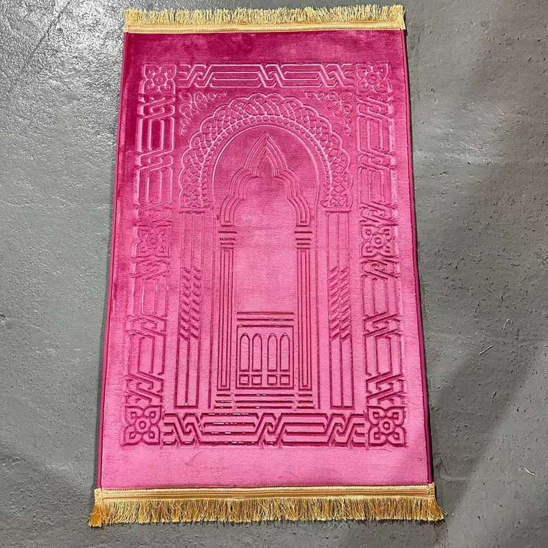 ISO Certificate Exquisite Chenille Material Prayer