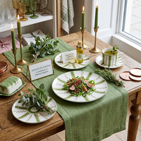 Service de table en porcelaine verte méditerranéenne, assiette de présentation en céramique à rayures peintes à la main, tasse à café et bol en porcelaine pour mariage