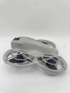 Dron <span class=keywords><strong>DJI</strong></span> NEO Combo <span class=keywords><strong>Mini</strong></span> FPV de Segunda Mano con <span class=keywords><strong>Seguimiento</strong></span> de Sujetos por IA, Ligero, Portátil, 4K - Product Image 4