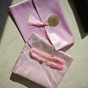 Vente en gros de tapis de prière personnalisé tapis de prière de voyage musulman pliable ensemble-cadeau tapis de prière - Product Image 3