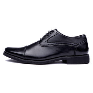 <span class=keywords><strong>Scarpe</strong></span> formali da <span class=keywords><strong>uomo</strong></span> <span class=keywords><strong>classiche</strong></span> <span class=keywords><strong>scarpe</strong></span> in pelle Patchwork retrò eleganti <span class=keywords><strong>scarpe</strong></span> Oxford traspiranti con lacci bassi per feste - Product Image 5